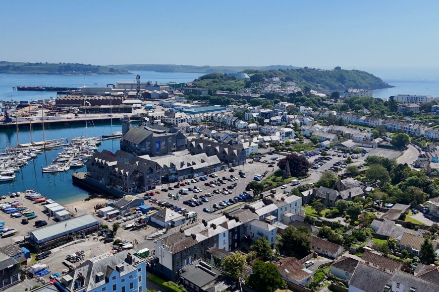 Grove Place, Quayside, TR11