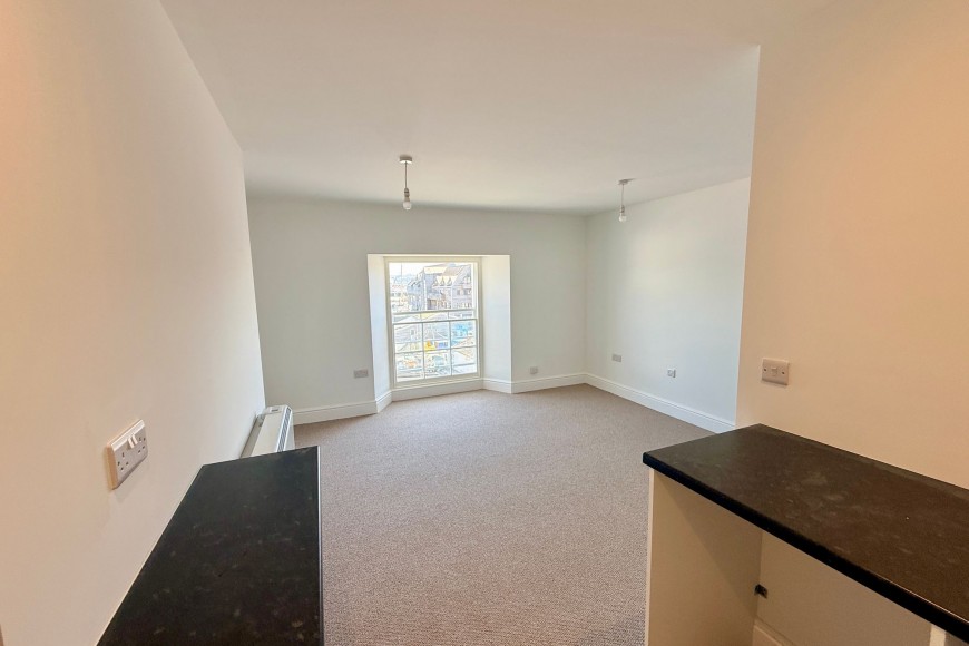 Grove Place, Quayside, TR11