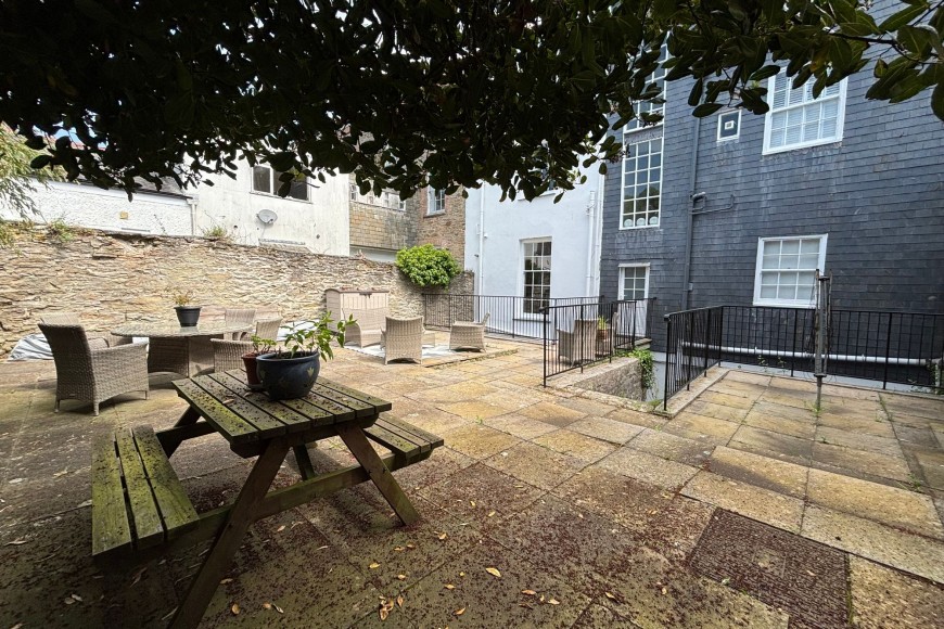 Grove Place, Falmouth, TR11