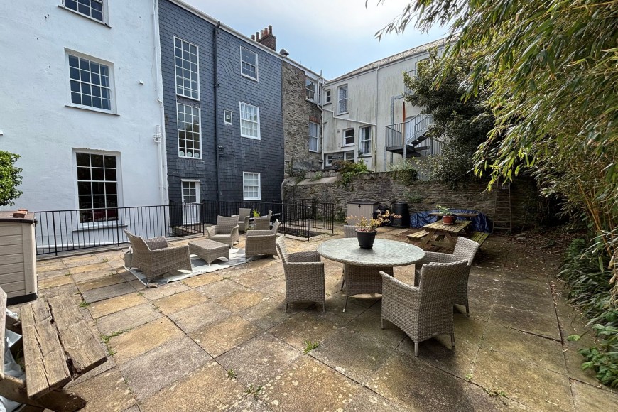 Grove Place, Falmouth, TR11
