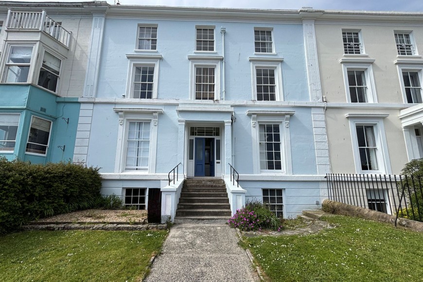 Grove Place, Falmouth, TR11