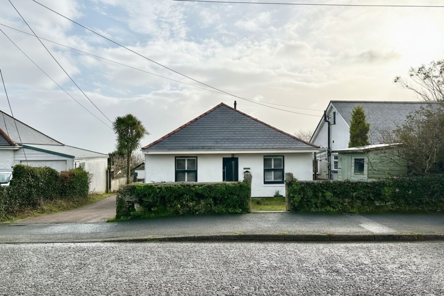 Treliever Road, Mabe Burnthouse, TR10