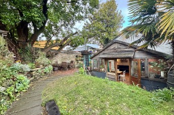 6 Grove Place, Falmouth, TR11