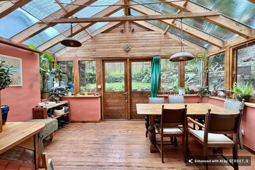 6 Grove Place, Falmouth, TR11