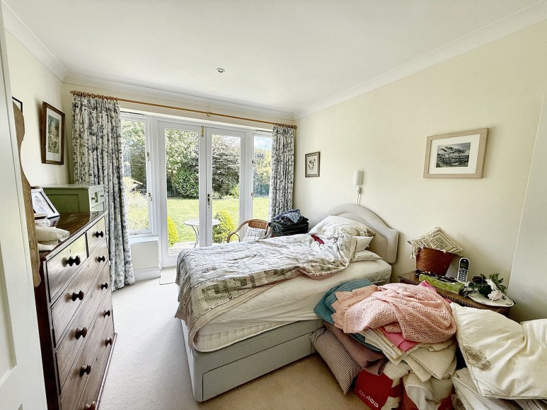 1 Clinton Road, Constantine, TR11