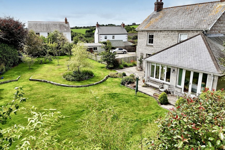 1 Clinton Road, Constantine, TR11