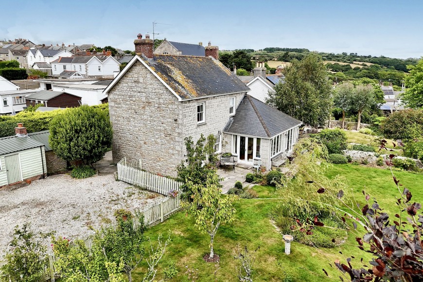 1 Clinton Road, Constantine, TR11