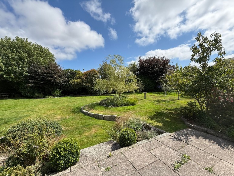 1 Clinton Road, Constantine, TR11