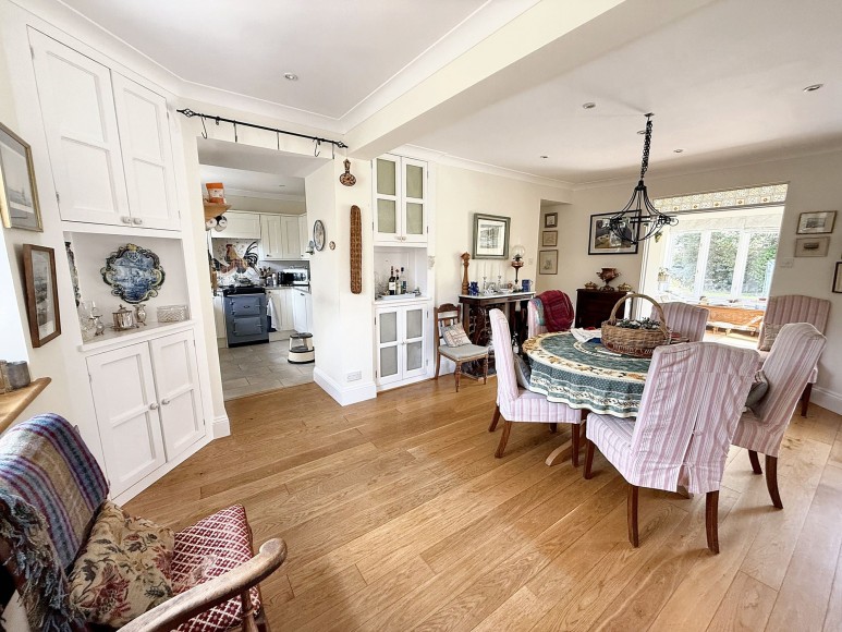 1 Clinton Road, Constantine, TR11