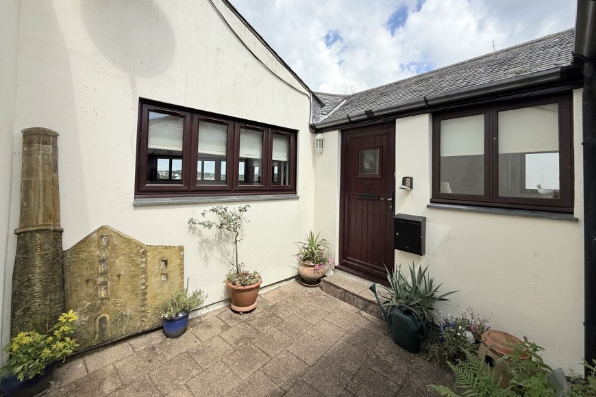 High Street, Falmouth, TR11