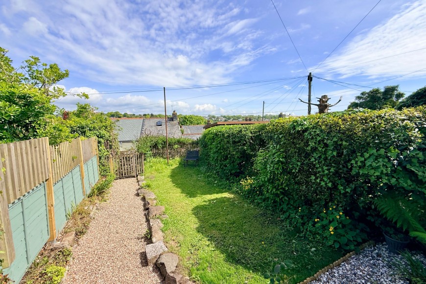 Morcoms Row, Penryn, TR10