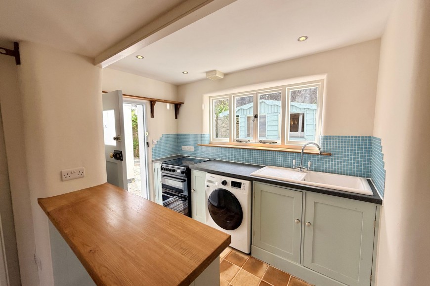 Morcoms Row, Penryn, TR10