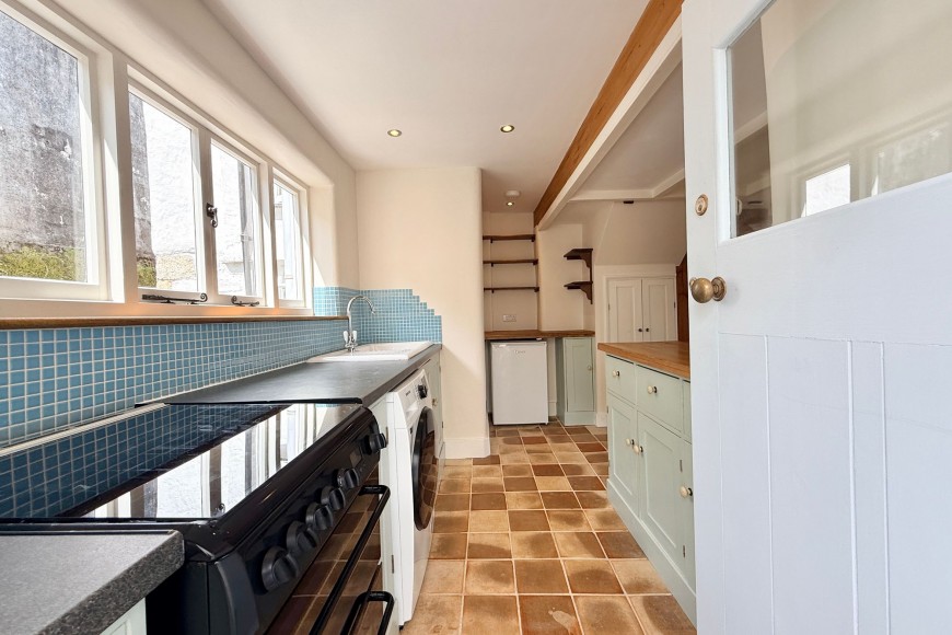 Morcoms Row, Penryn, TR10