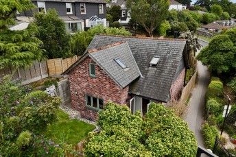 22 Penmere Hill, Falmouth, TR11