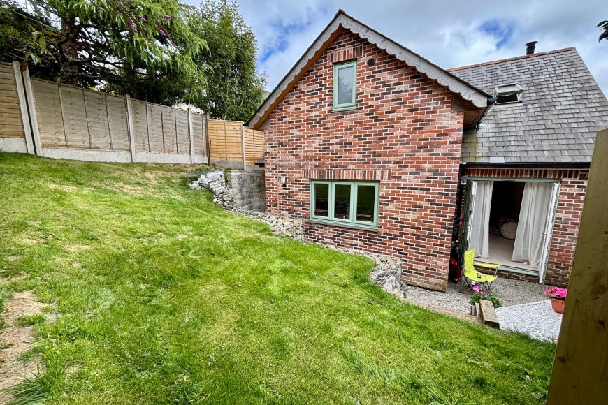 22 Penmere Hill, Falmouth, TR11
