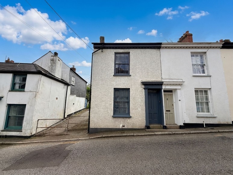 Helston Road, Penryn, TR10