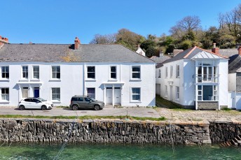 Pitick Terrace, Flushing, TR11