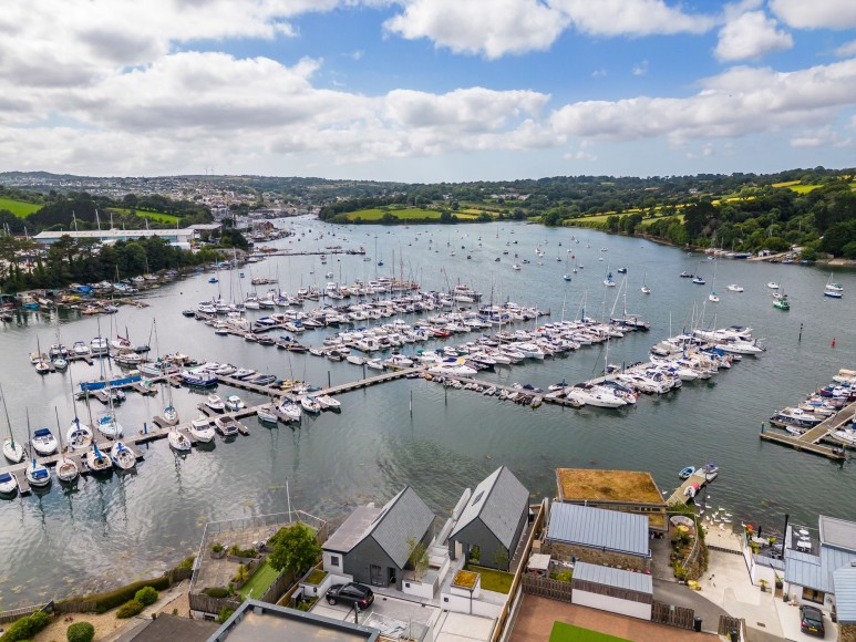 22 North Parade, Falmouth, TR11