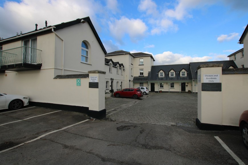 Cliff Road, Falmouth, TR11