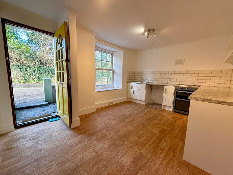 Nangitha Place, Budock Water, TR11