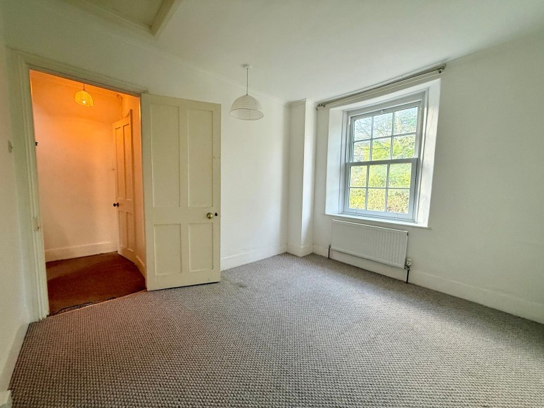 Nangitha Place, Budock Water, TR11