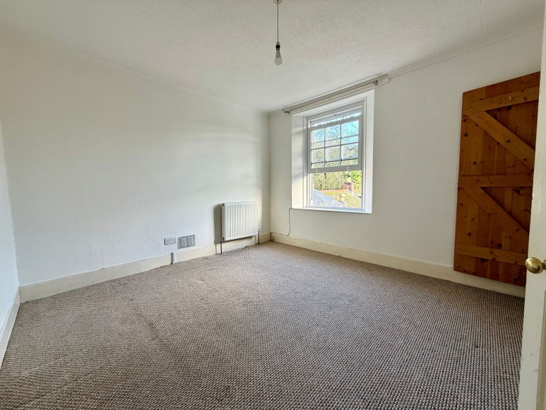 Nangitha Place, Budock Water, TR11