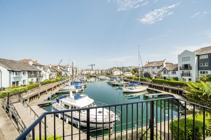 St. Smithwick Way, Falmouth, TR11