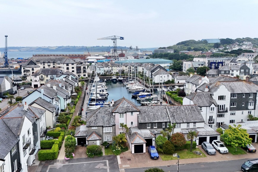 St. Smithwick Way, Falmouth, TR11