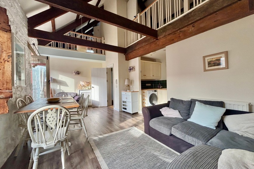 Harbour Village, Daniels Sail Loft Harbour Village, TR10