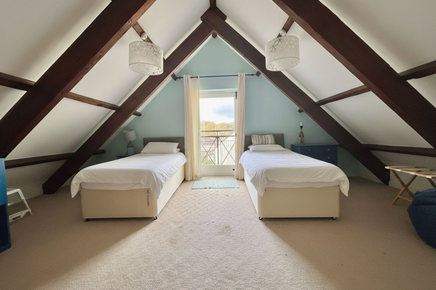 Harbour Village, Daniels Sail Loft Harbour Village, TR10