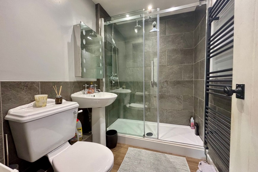 Harbour Village, Daniels Sail Loft Harbour Village, TR10