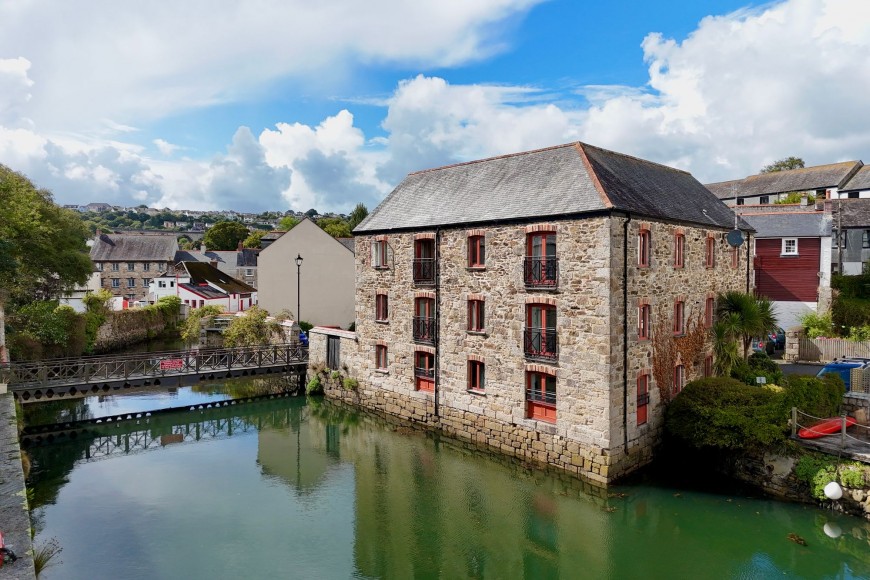 Harbour Village, Daniels Sail Loft Harbour Village, TR10