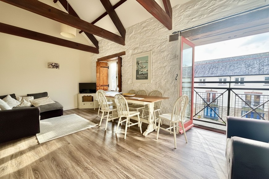 Harbour Village, Daniels Sail Loft Harbour Village, TR10