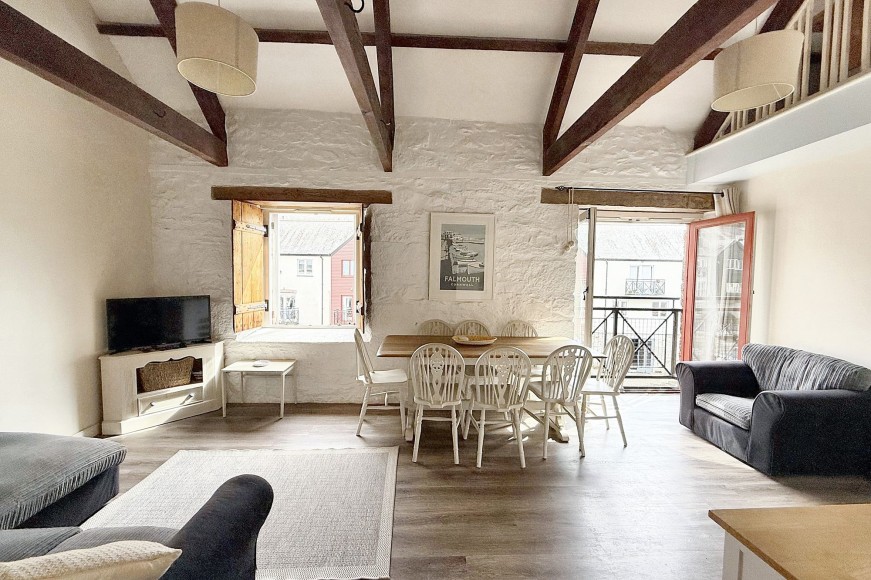 Harbour Village, Daniels Sail Loft Harbour Village, TR10