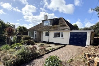 Grovehill Crescent, Falmouth, TR11