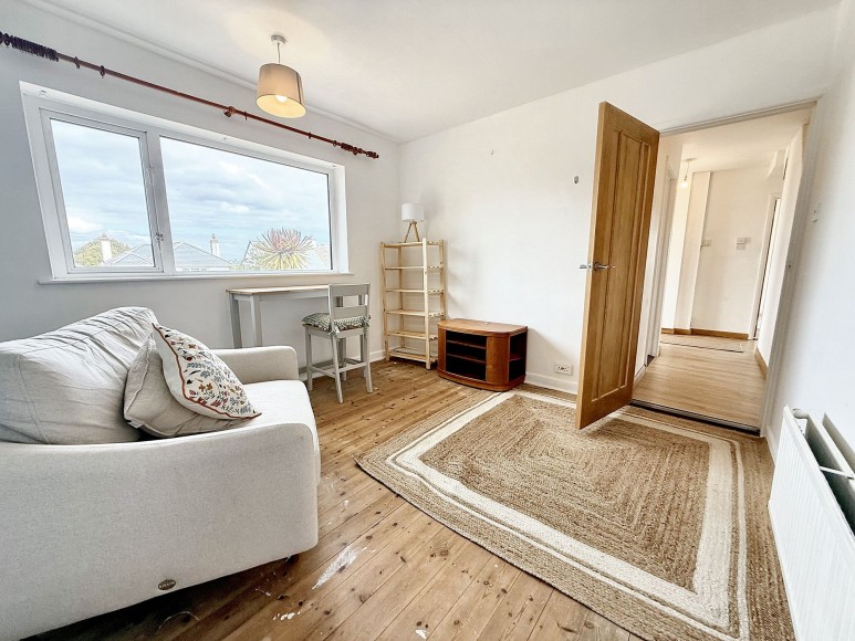 Grovehill Crescent, Falmouth, TR11