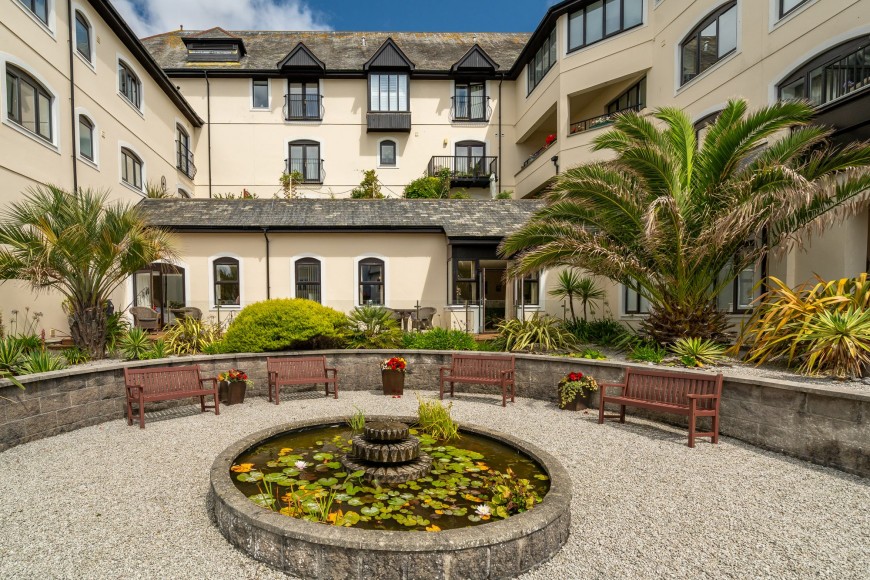 Challenger Quay, Falmouth, TR11