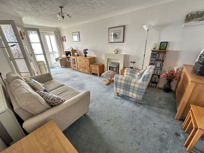 Emslie Road, Carnes Court Emslie Road, TR11