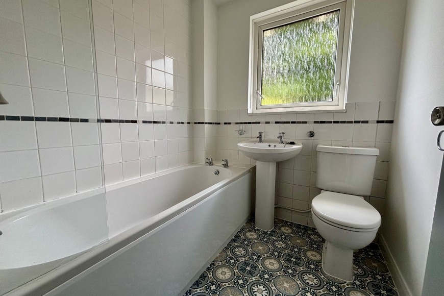 Longfield, Falmouth, TR11