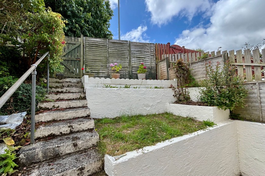 Longfield, Falmouth, TR11
