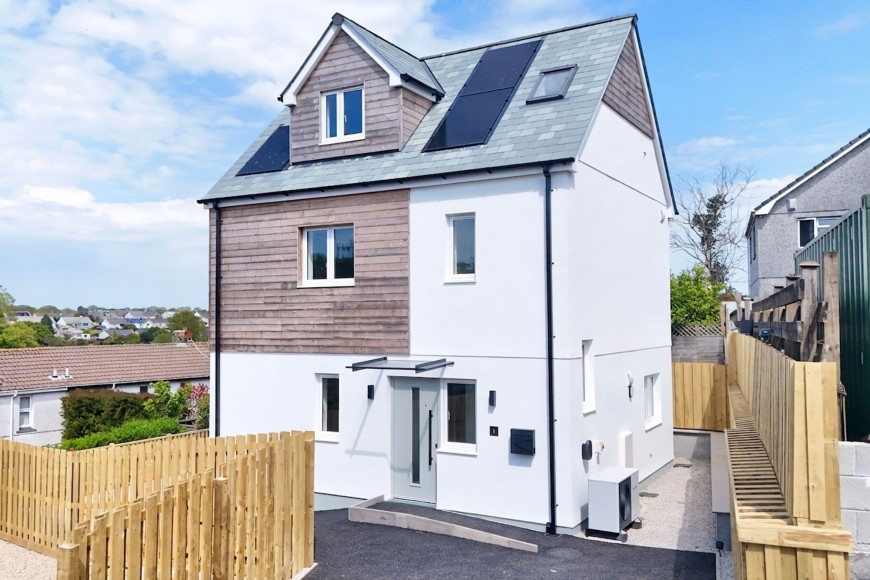 Holly Tree Lane, Penryn, TR10