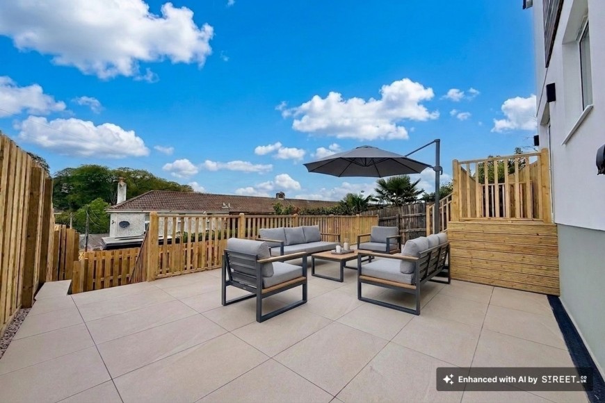 Holly Tree Lane, Penryn, TR10