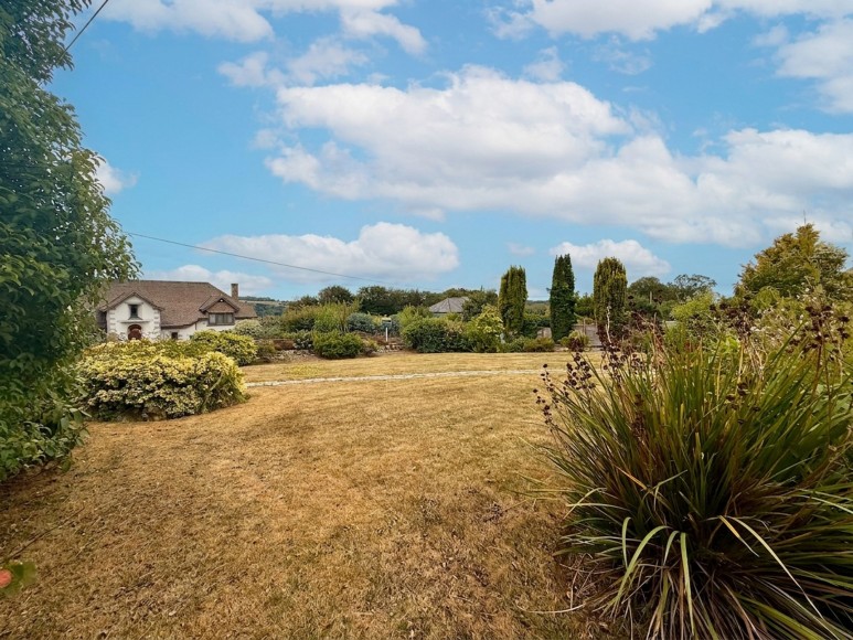 Helford Passage Hill, Mawnan Smith, TR11