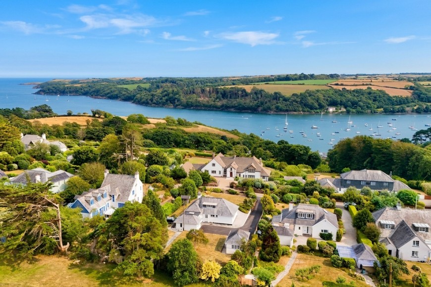 Helford Passage Hill, Mawnan Smith, TR11