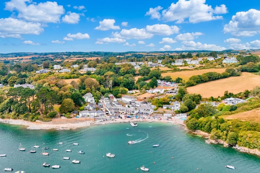 Helford Passage Hill, Mawnan Smith, TR11