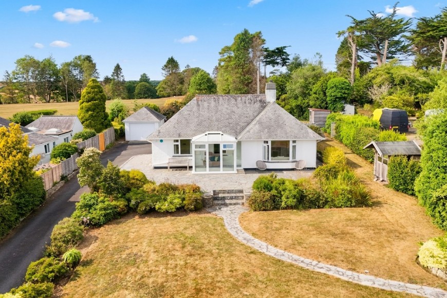 Helford Passage Hill, Mawnan Smith, TR11