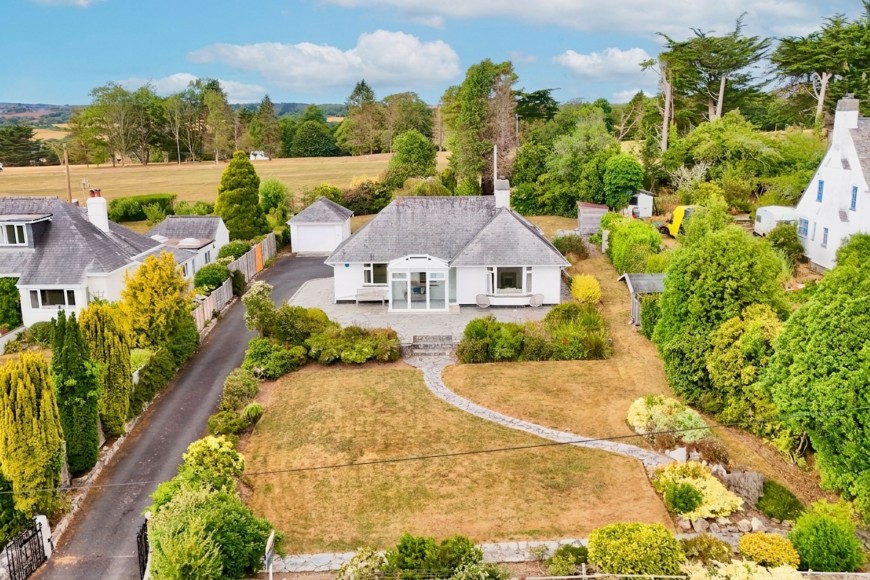 Helford Passage Hill, Mawnan Smith, TR11