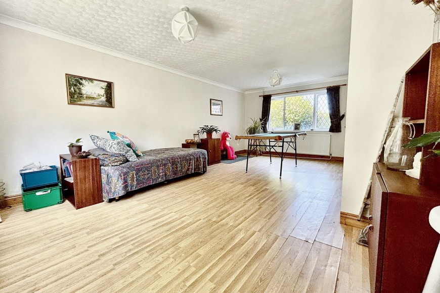 6 Church Road, Mylor, TR11