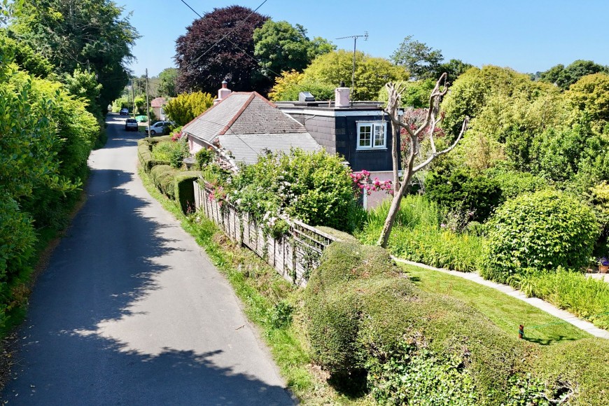 6 Church Road, Mylor, TR11