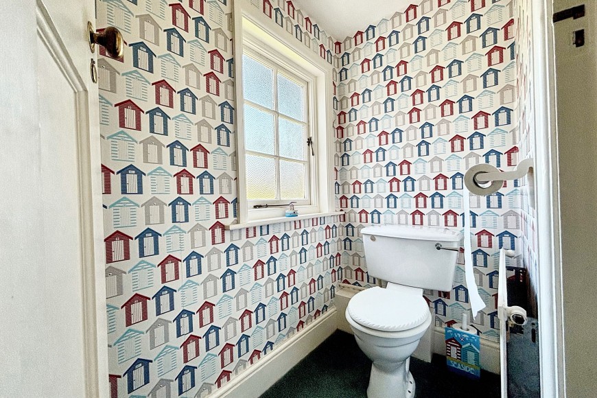 6 Church Road, Mylor, TR11